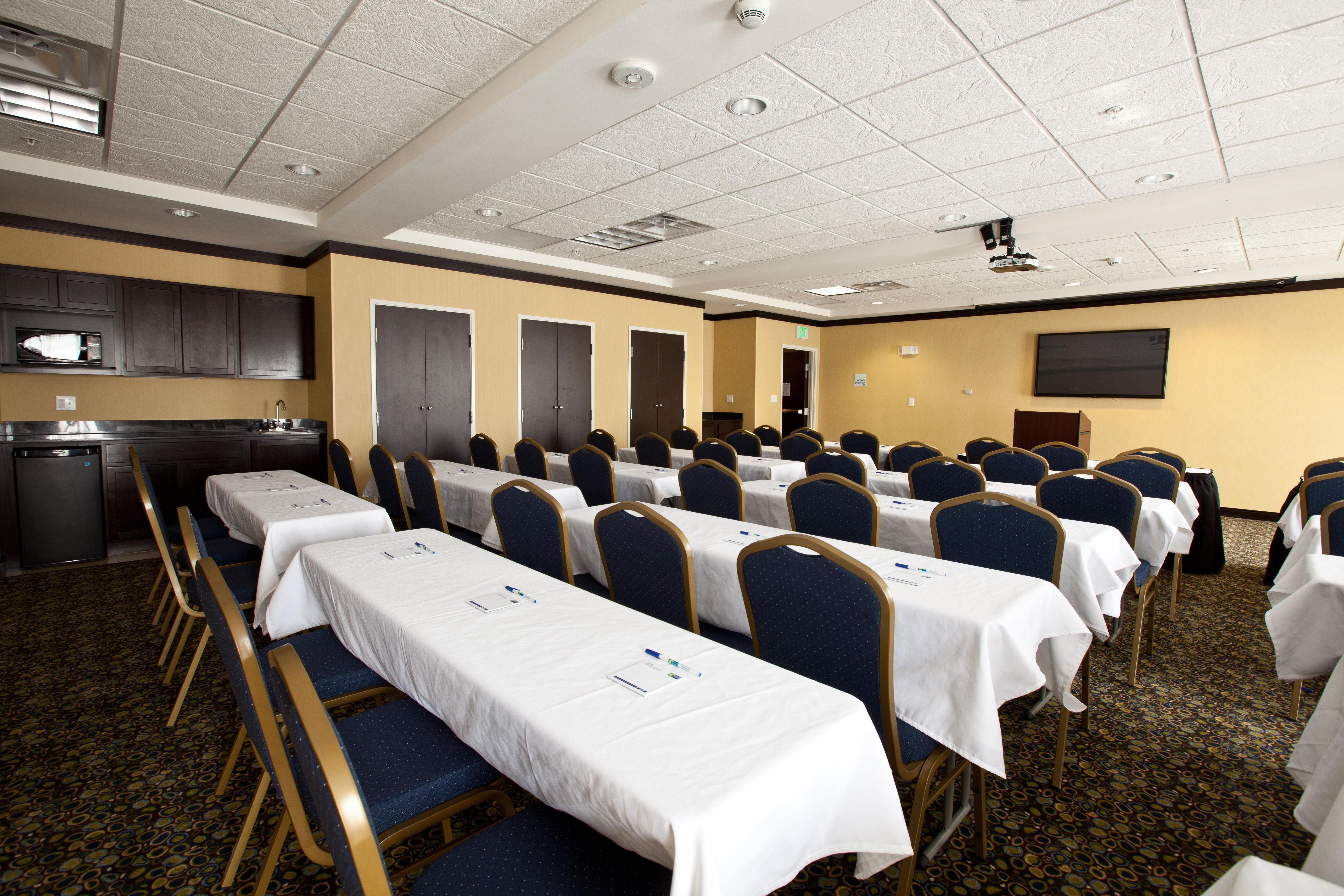 Holiday Inn Express And Suites Detroit North-Troy By Ihg Extérieur photo