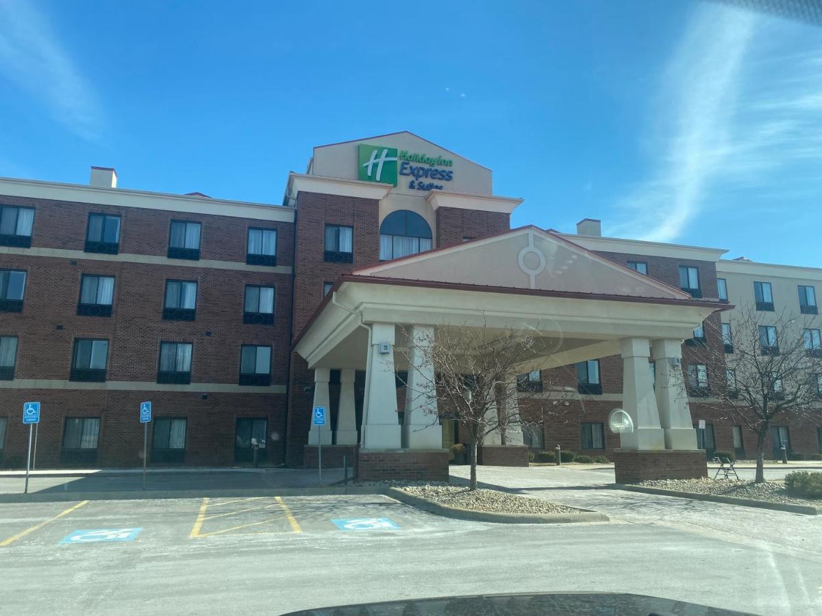 Holiday Inn Express And Suites Detroit North-Troy By Ihg Extérieur photo