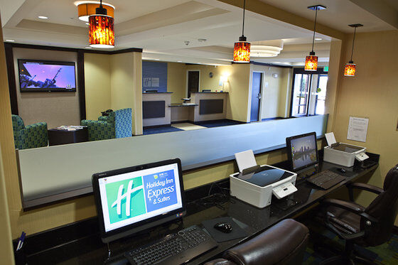 Holiday Inn Express And Suites Detroit North-Troy By Ihg Extérieur photo
